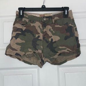 Girl’s Camo Jean Shorts, Size 12 Reg.